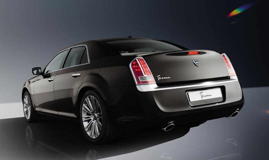  Lancia Thema 2011 года  (фото 53 из 77)